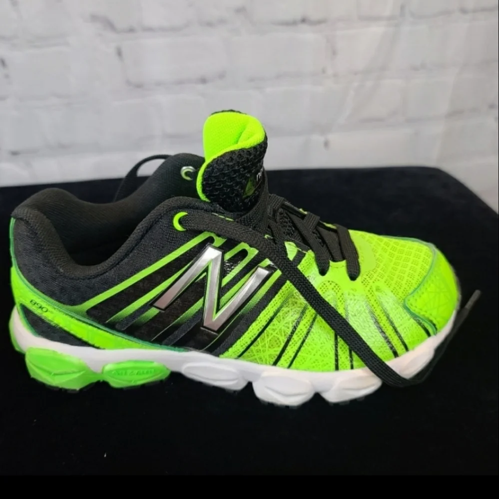 New Balance Kids 890s Black & Neon Green S…